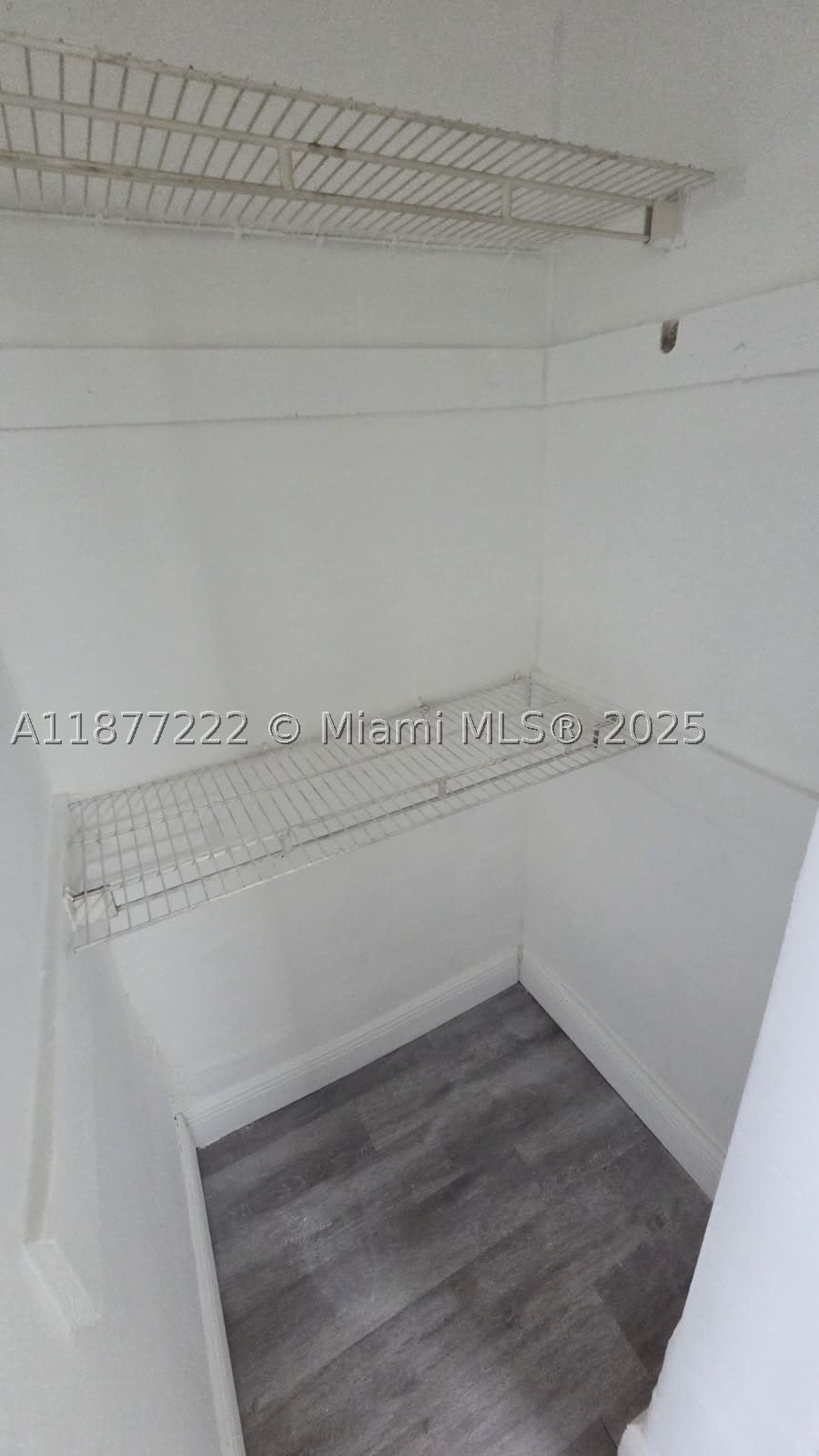 855 Nw 3Rd Ter – photo 2
