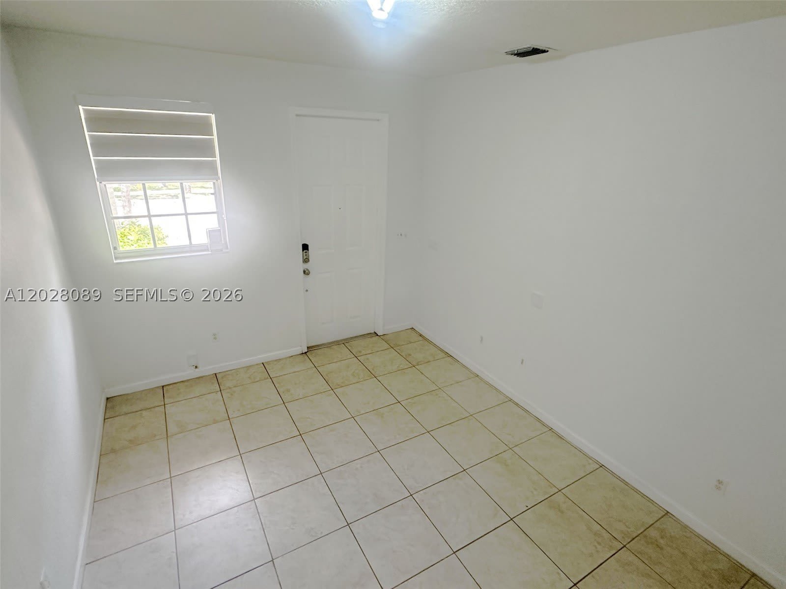 662 NE 21st Ter – photo 5