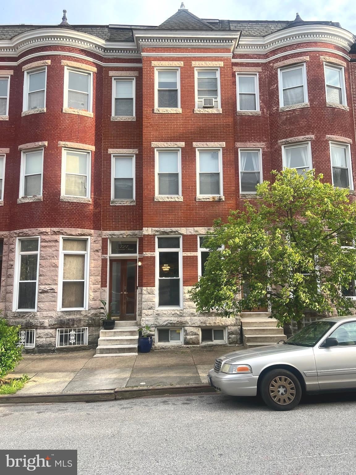 727 Reservoir Street – photo 1