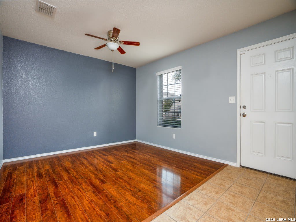 8922 Oakwood Park – photo 3