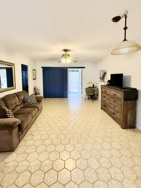351 Covered Bridge Boulevard – photo 4