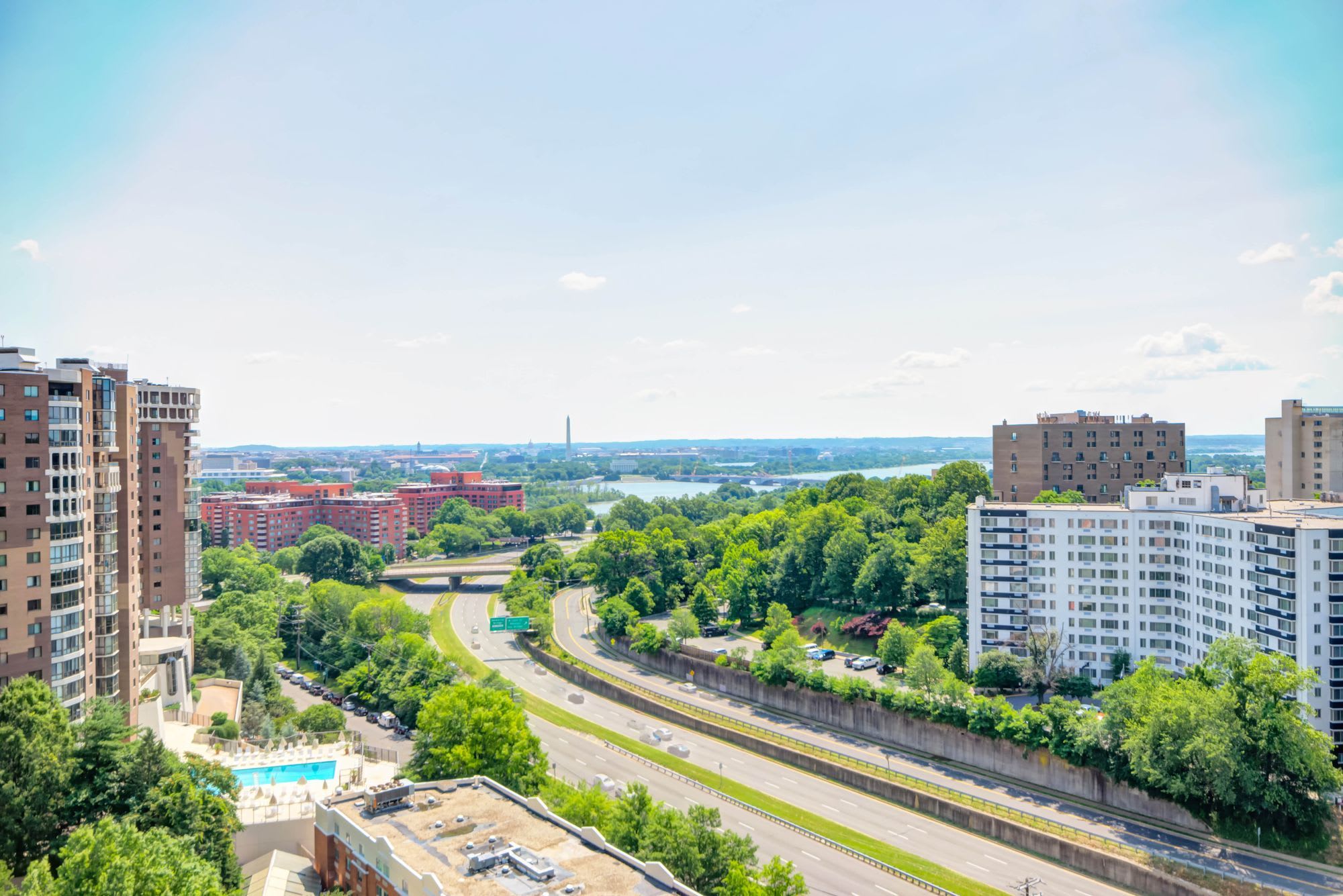 Parc Rosslyn Apartments – photo 4