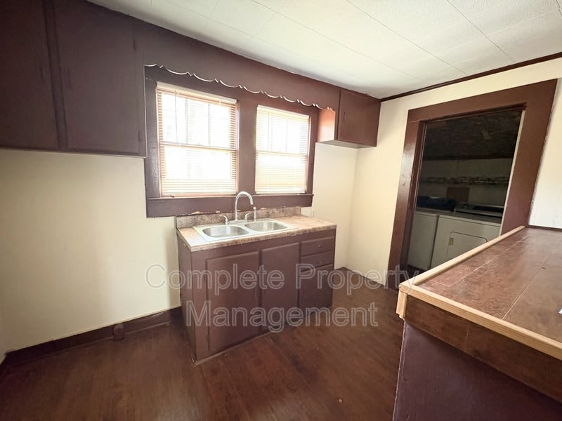 1015 11th Street North – photo 2