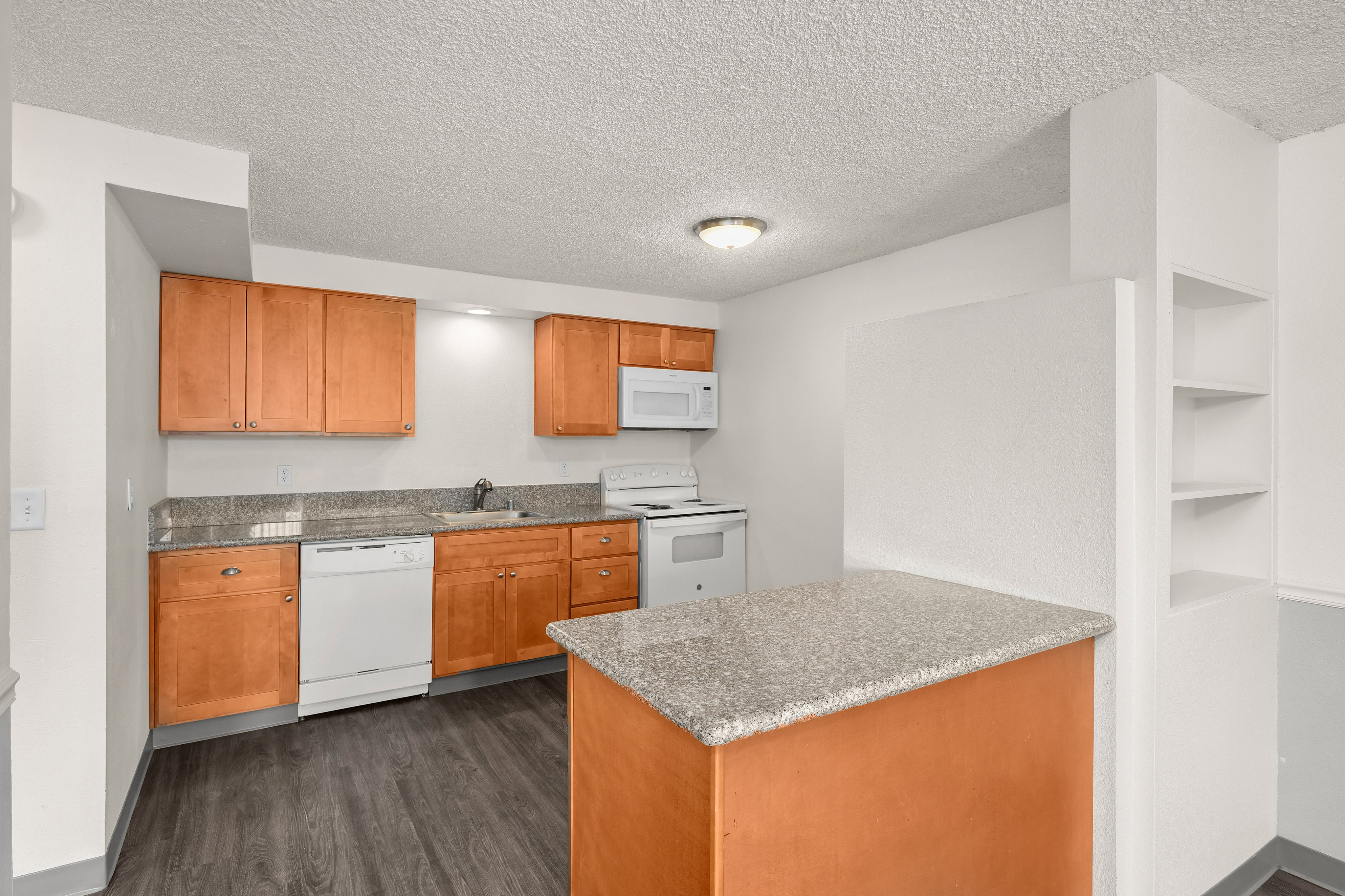 M Street Apartments – photo 4