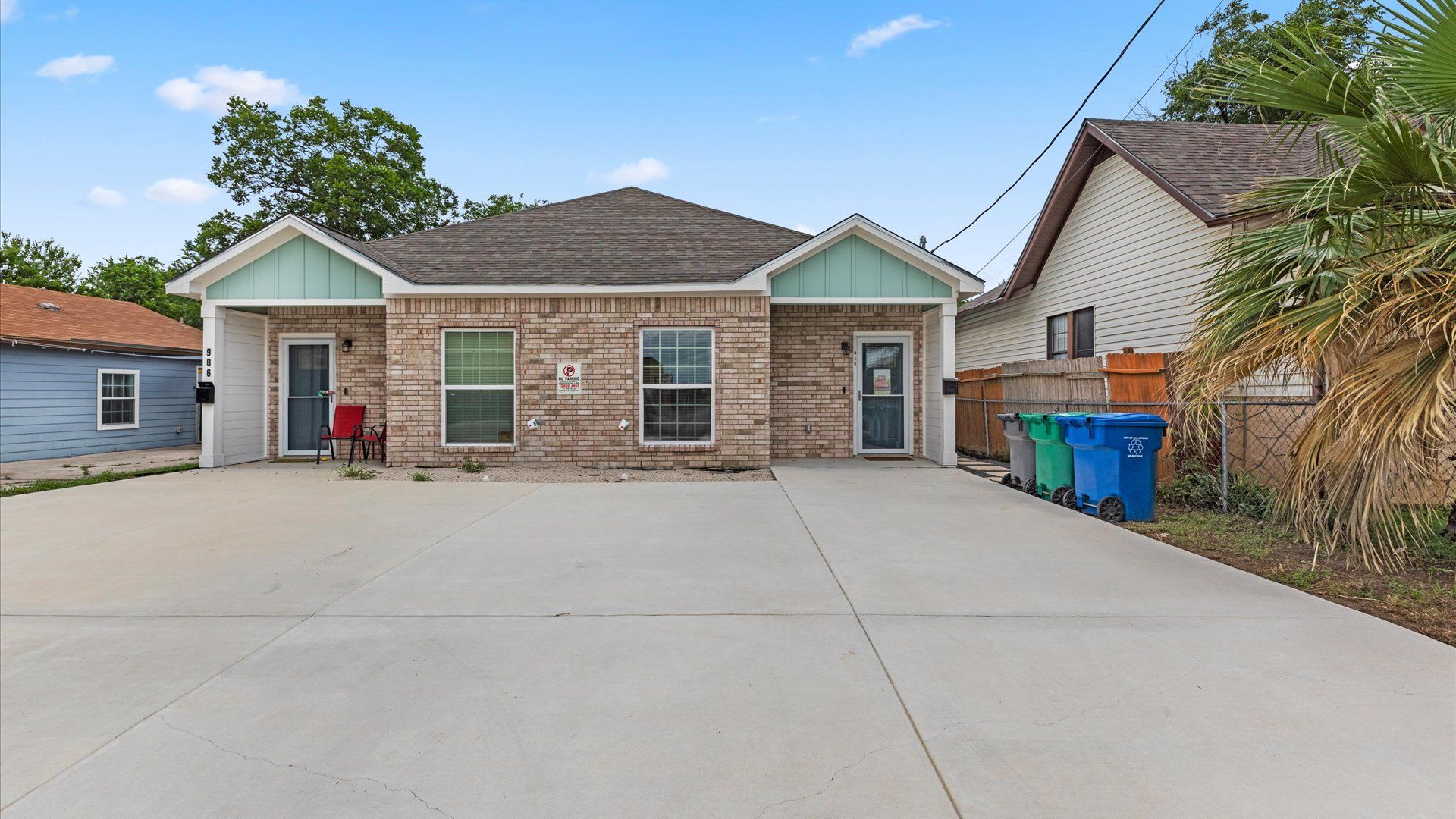 Modern Living Near Downtown San Antonio – photo 1