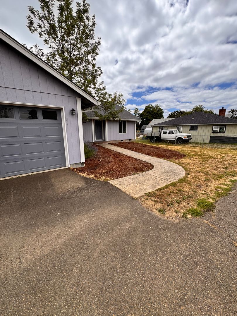 Newton Creek 3 bedroom 2 bath home – photo 2