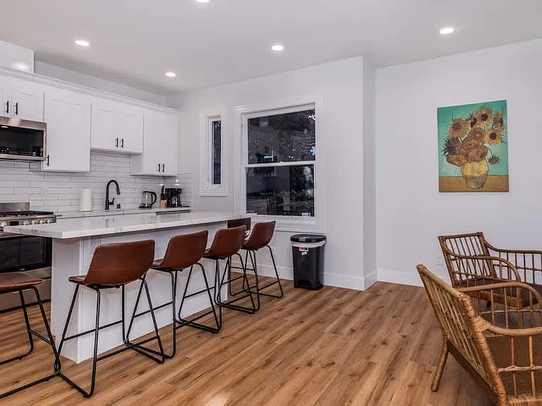 2832 Derby Street – photo 5