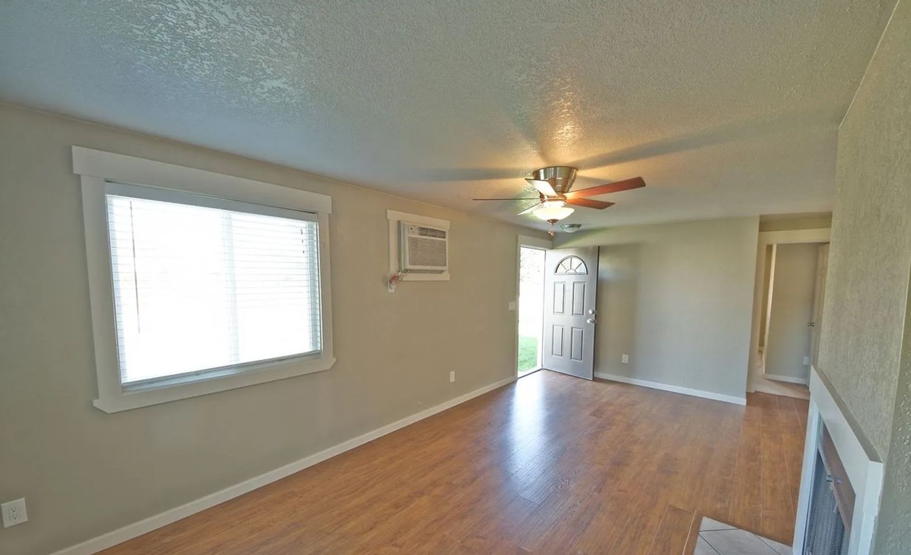 3432 S Constitution Way – photo 3
