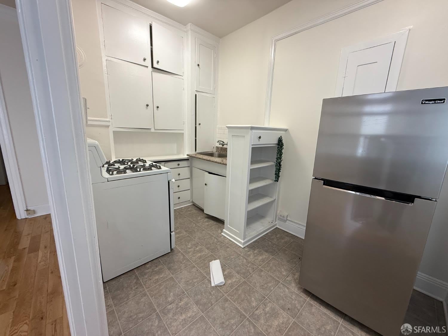 810 Hyde Street 206 – photo 5