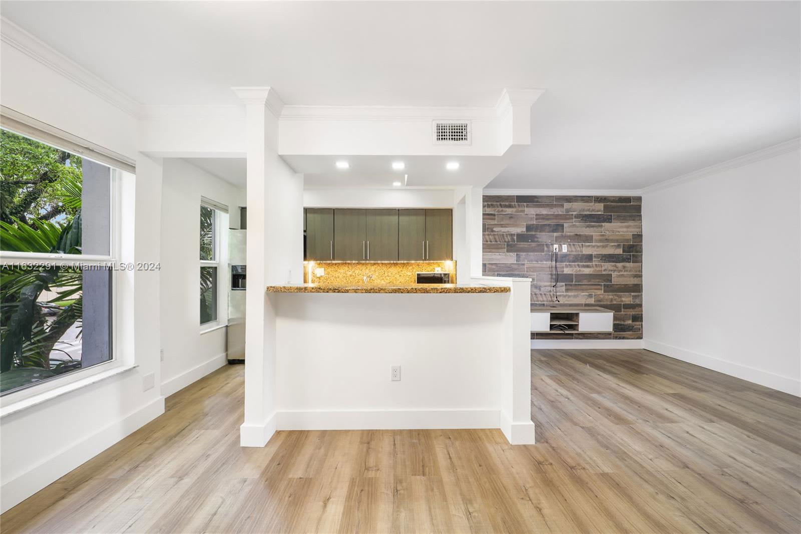235 Antilla Avenue – photo 5