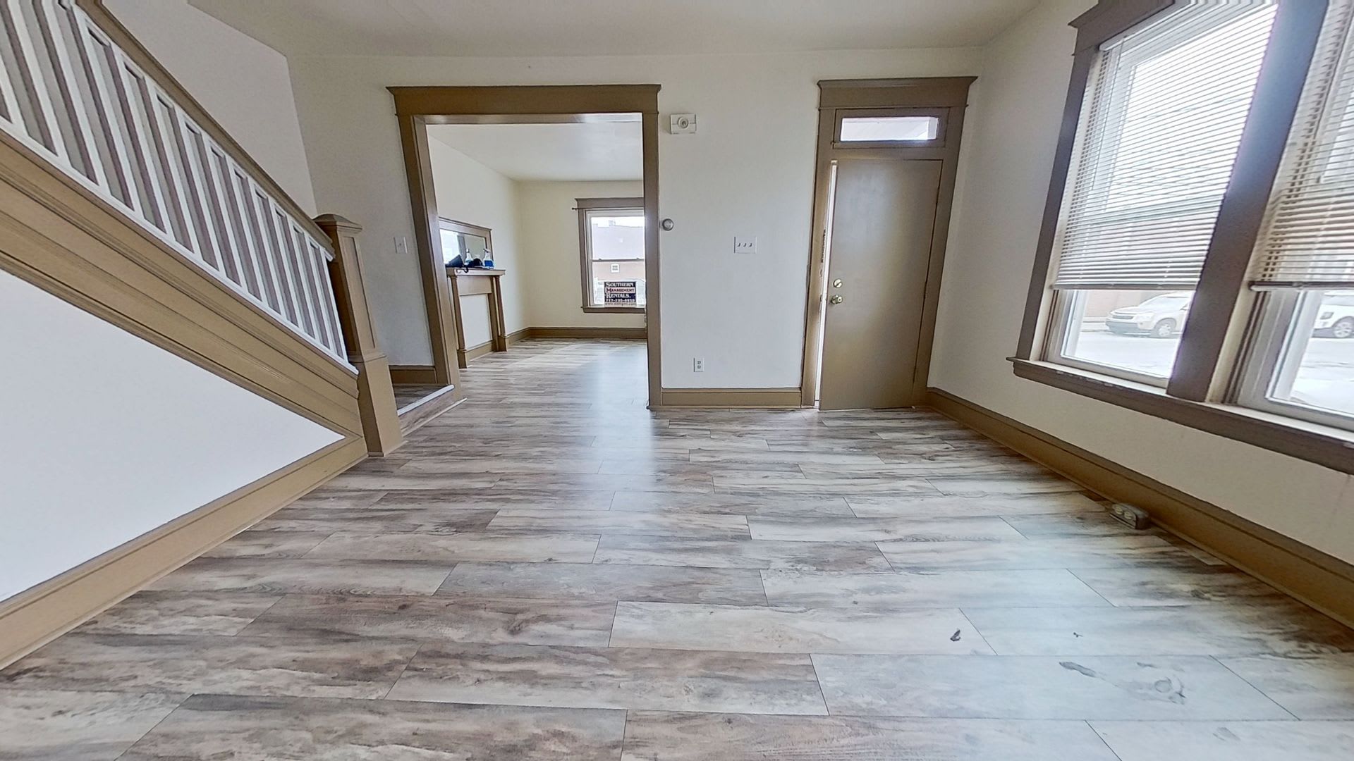 Spacious 3 Bedroom Duplex – photo 4