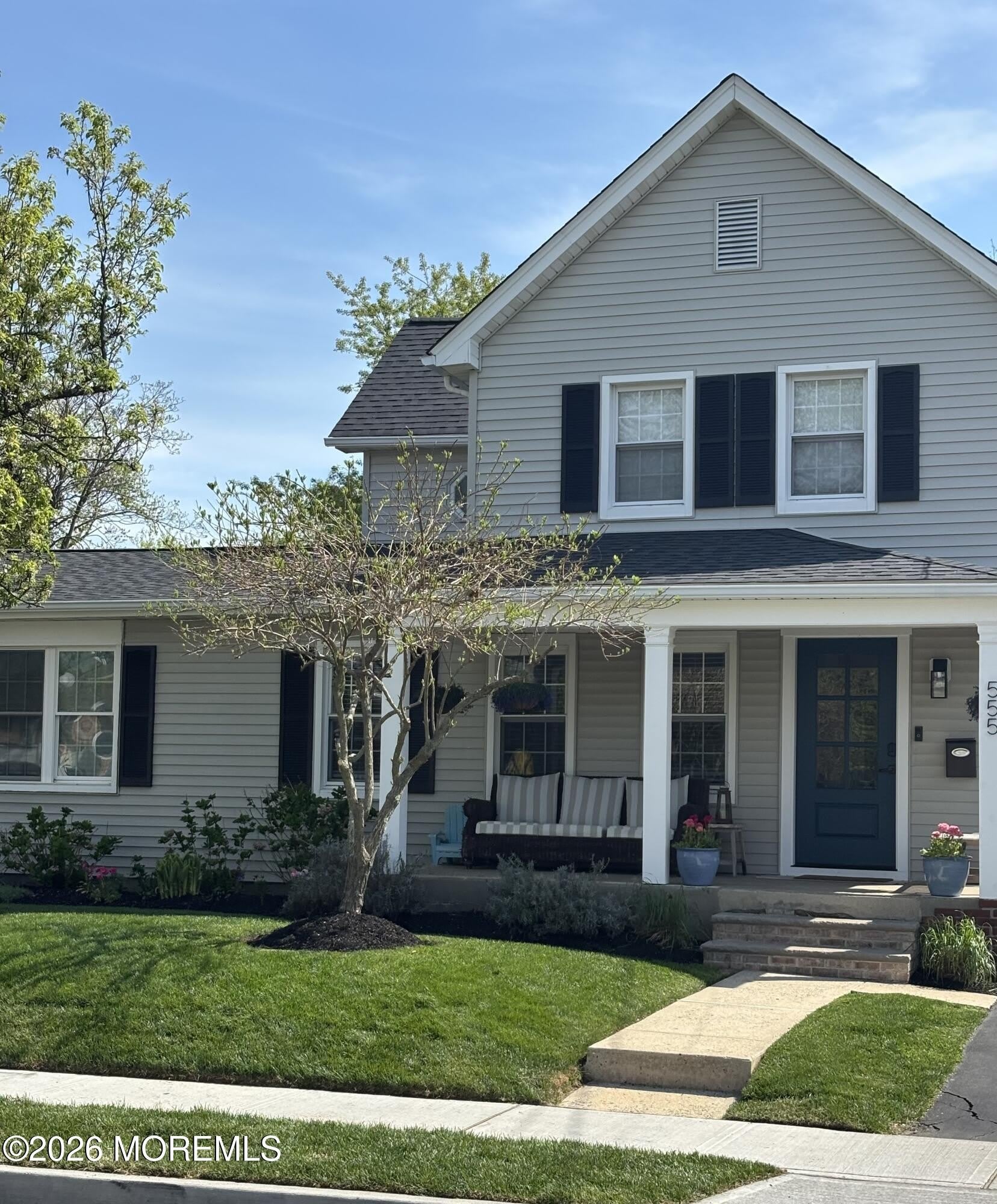 555 Ocean Road – photo 1