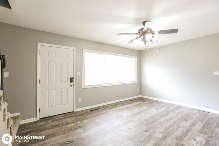 8607 Corrington Avenue – photo 5