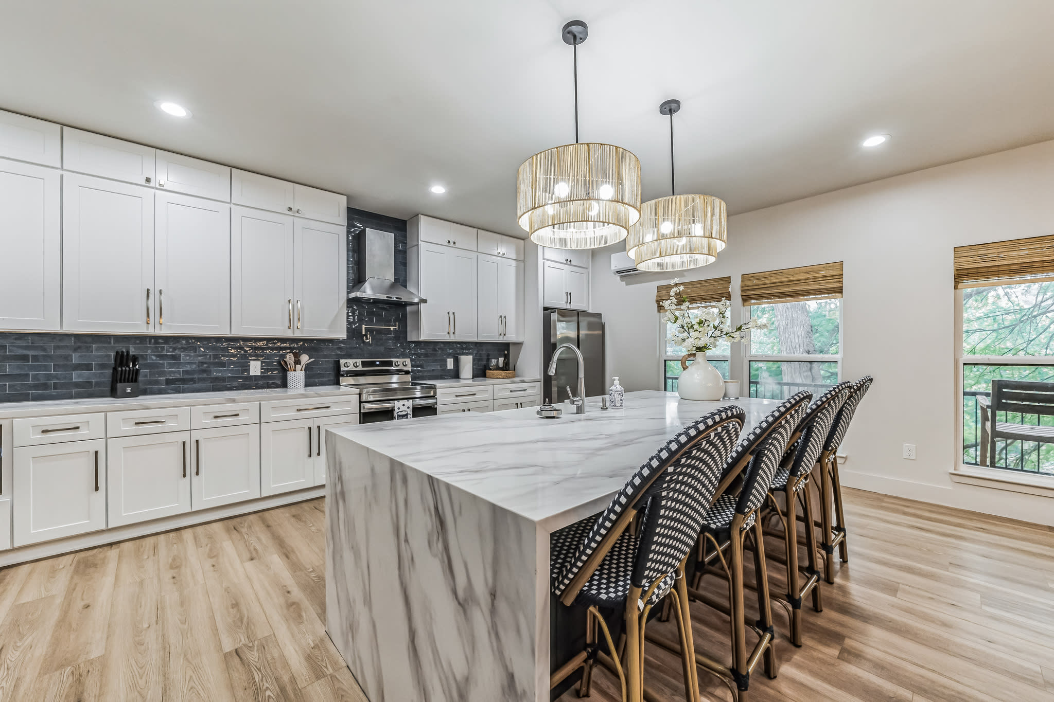 6786 River Road – photo 5