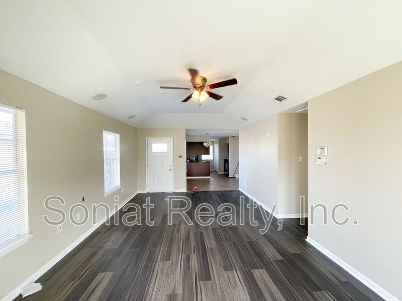 7596 Morel Street – photo 2