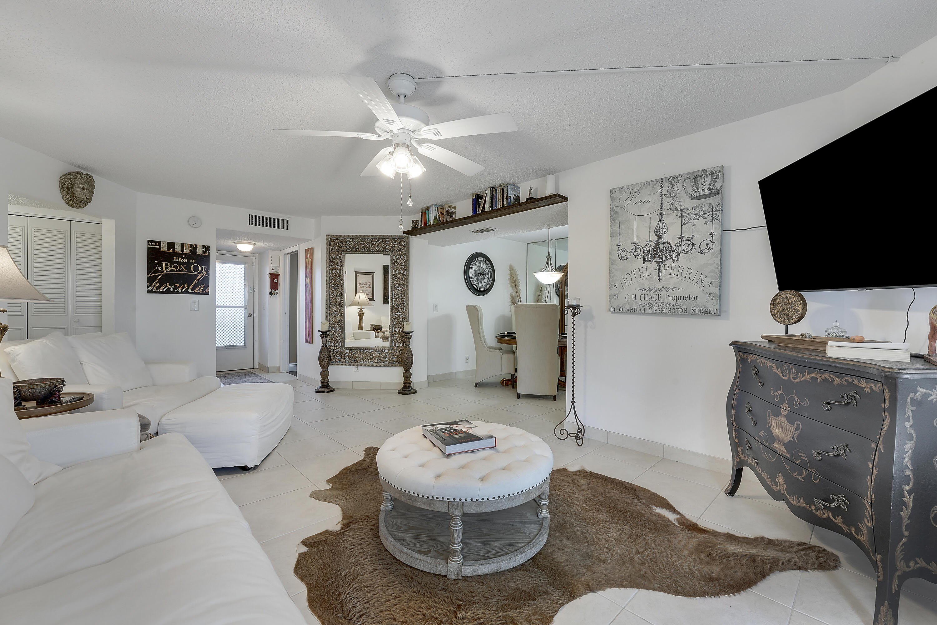 3755 Via Poinciana – photo 1