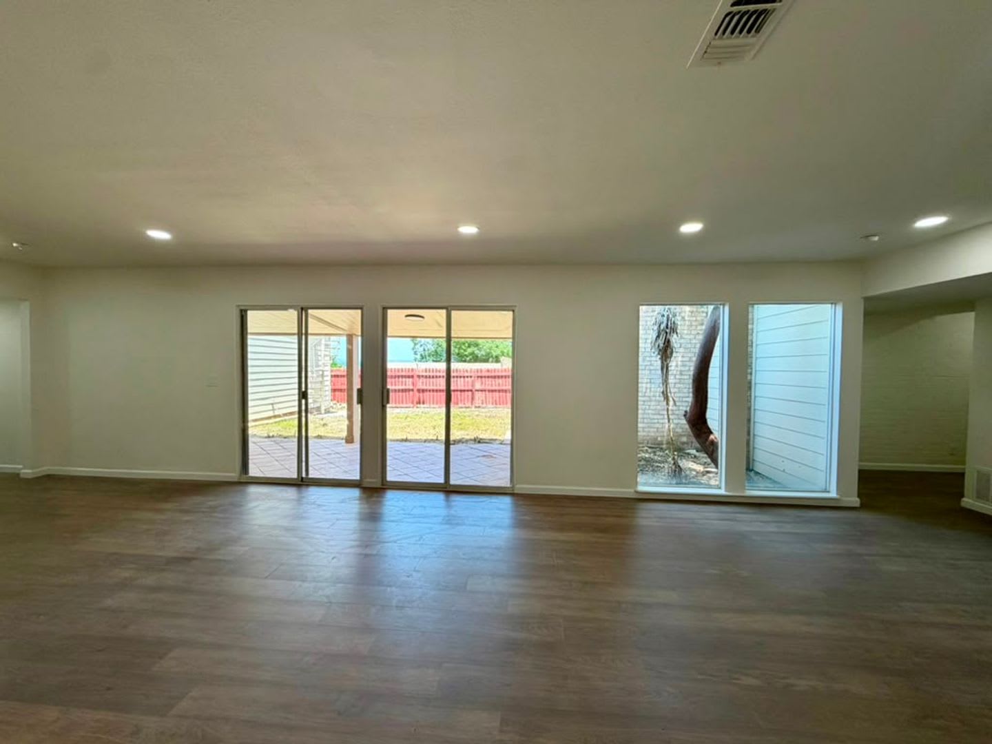 For Rent – 12010 Sailing Away St, San Antonio, TX 78233 – photo 5