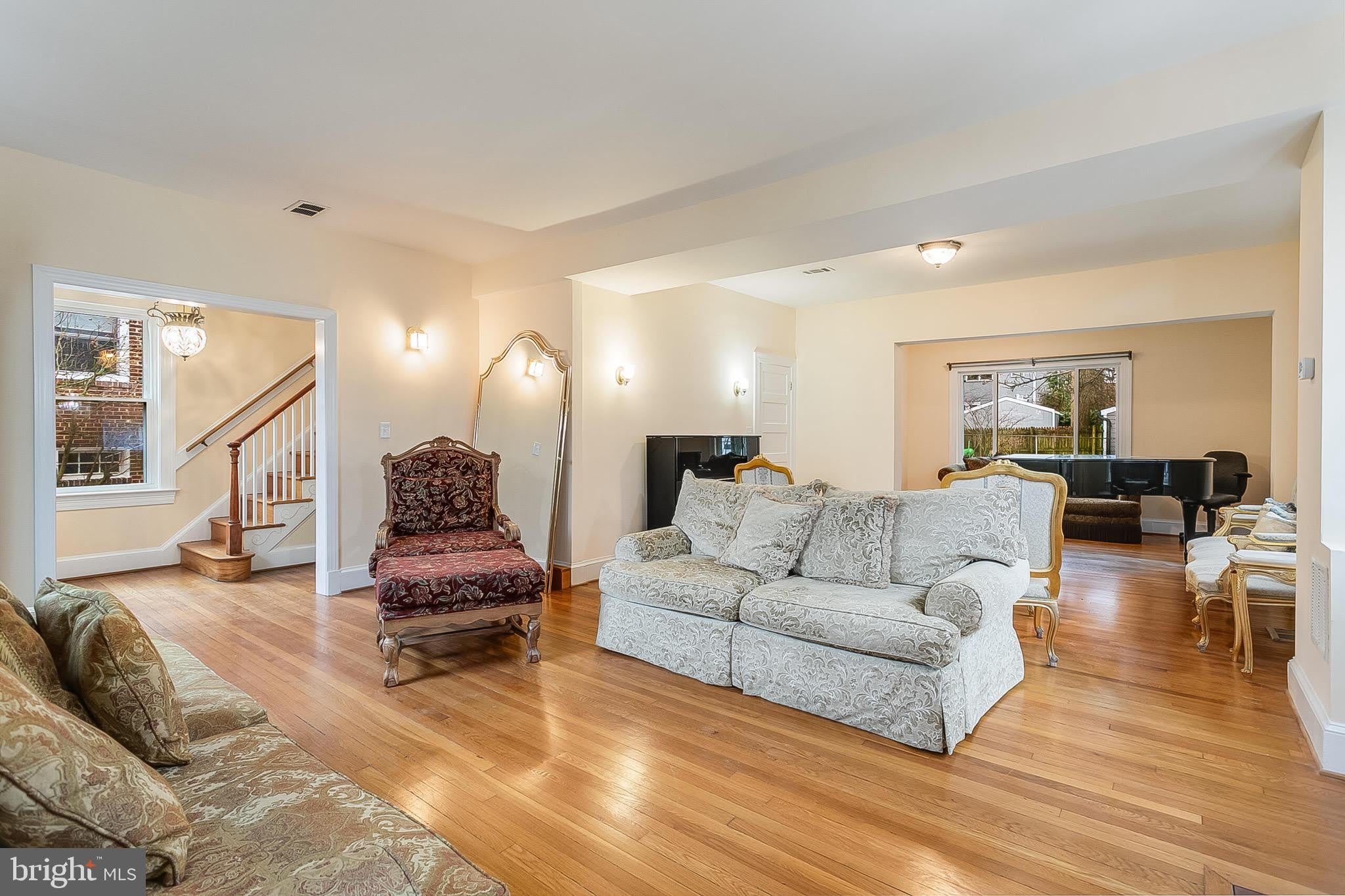 4604 NOTTINGHAM Drive – photo 4