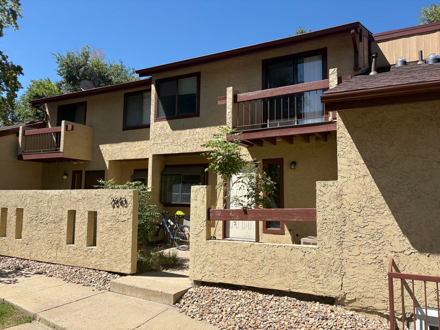 Pre-Lease 4 Bedroom 3.5 Bath Townhouse. – photo 1