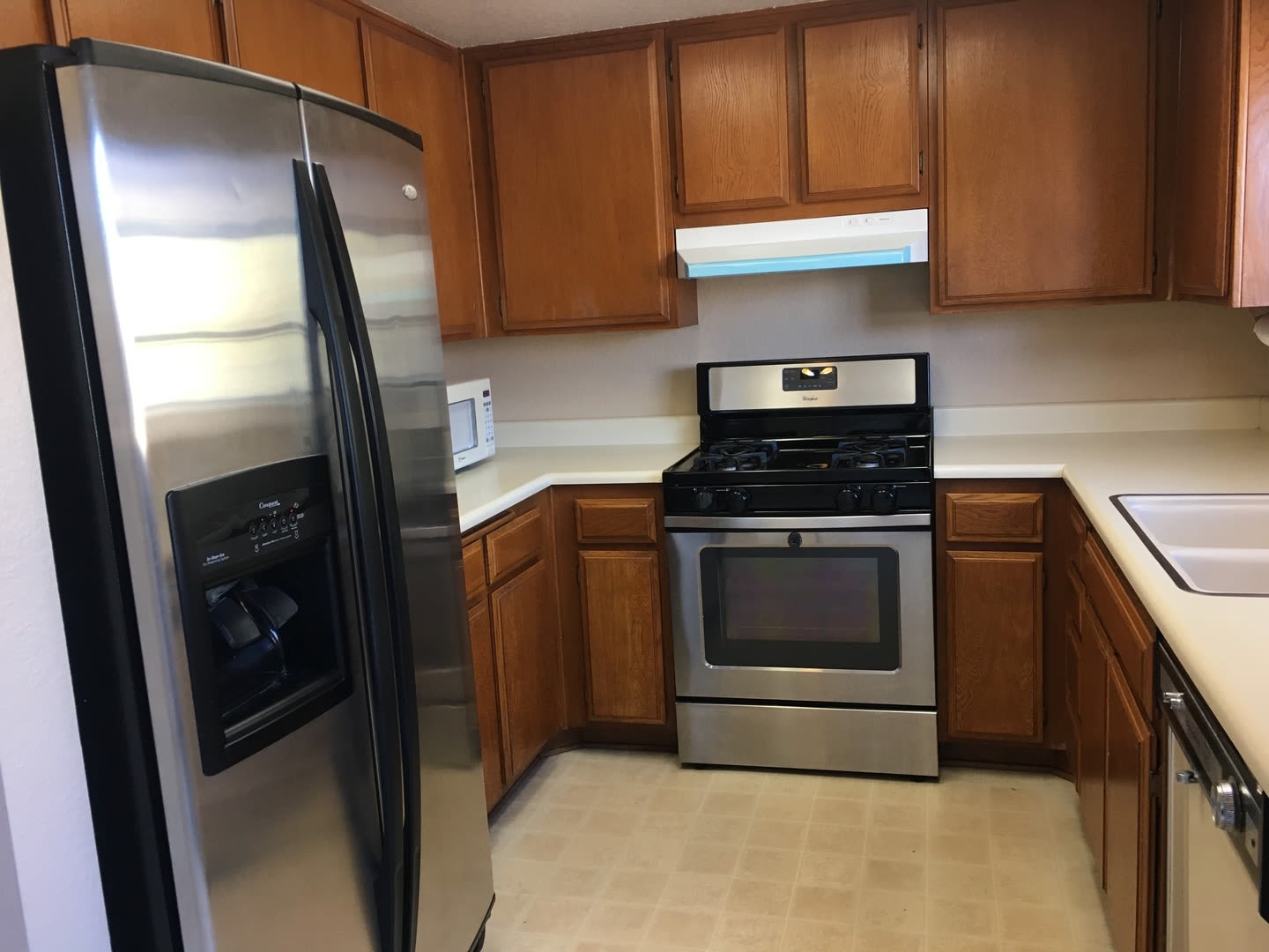 2030 BON VIEW AVE UNIT #D ONTARIO, 91760 (2 BED / 2.5 BATH) – photo 4