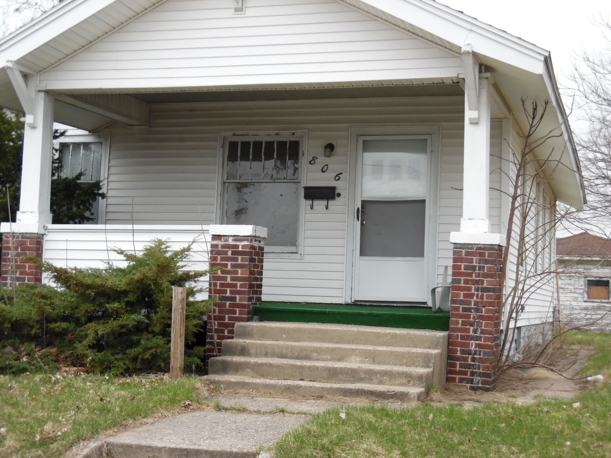 806 N. Brookfield – photo 1