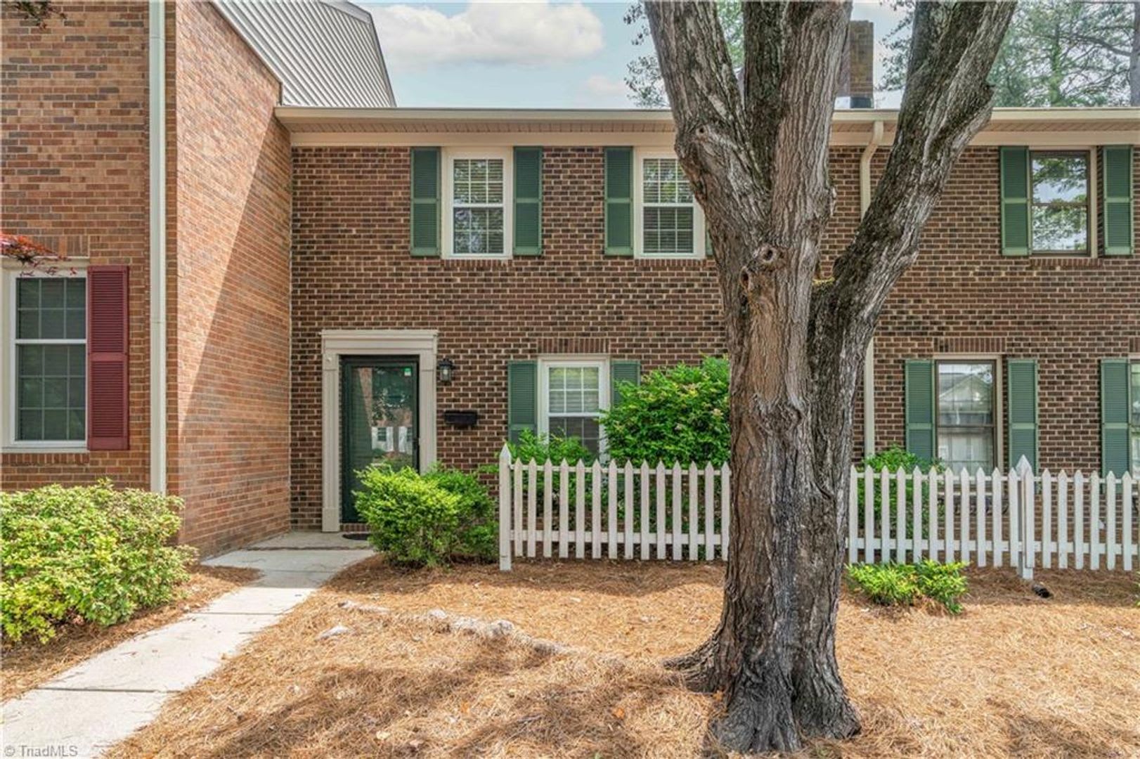 3921 #D Valley Ct – photo 1