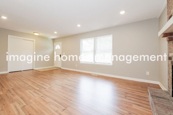 16316 West 125th Circle – photo 5