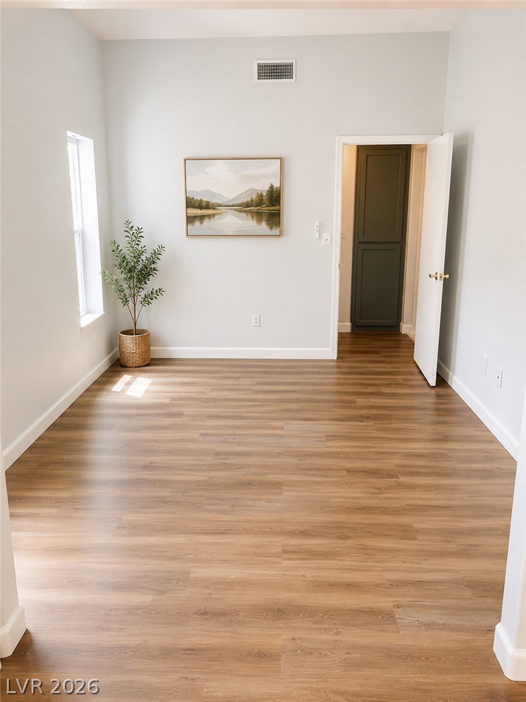 10332 Linfield Place – photo 3