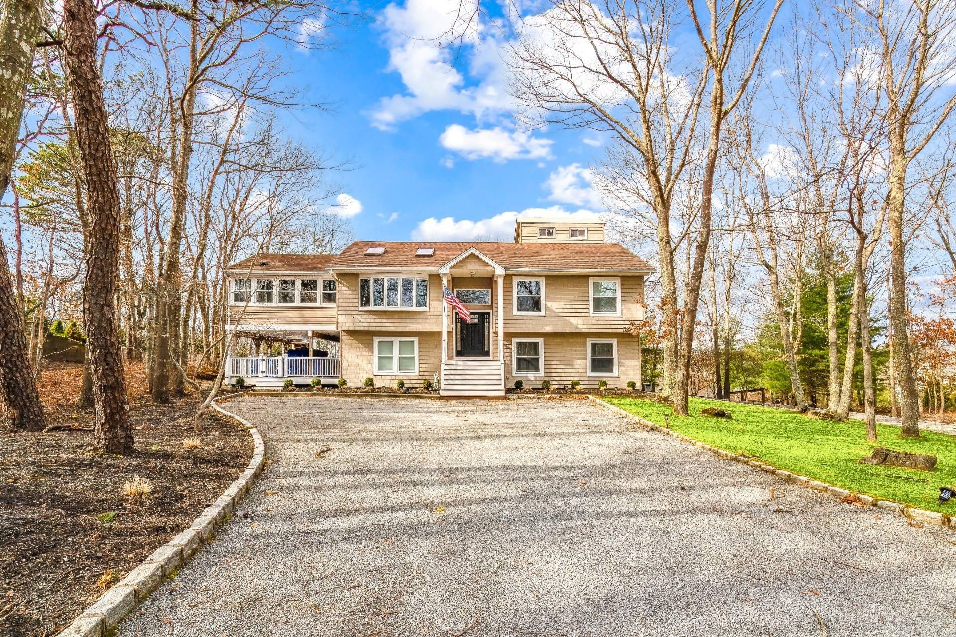 30 Squires Blvd – photo 2
