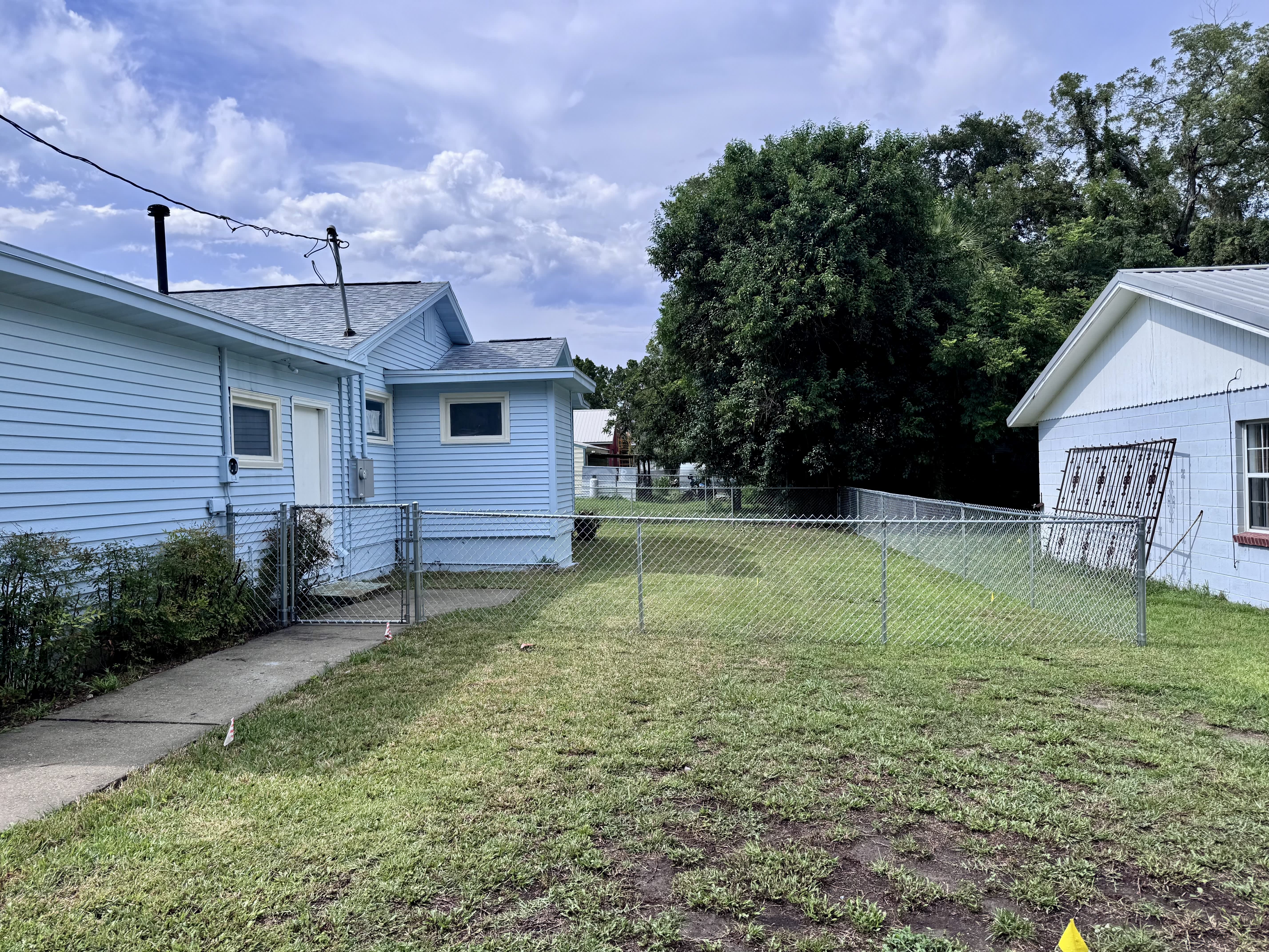123 Se 1St St – photo 3