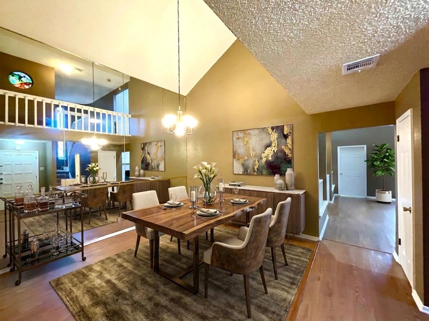 *MOVE IN SPECIAL* 2 Bedroom Garden Style Villa Home In A Prime Location – Near Shopping & Dining! – photo 5