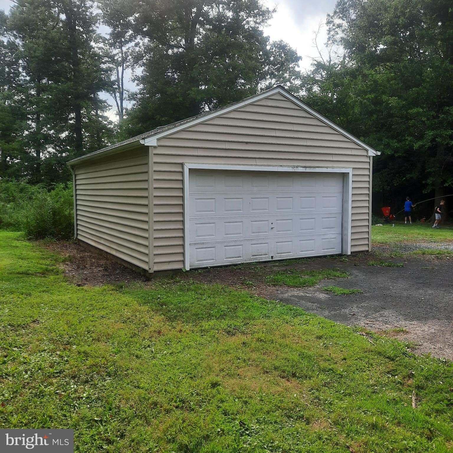 8060 EASTON Road – photo 3