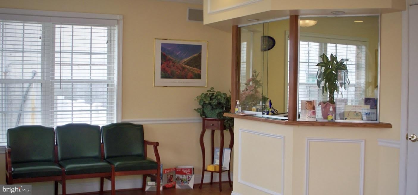 208 CRAIN Highway – photo 4