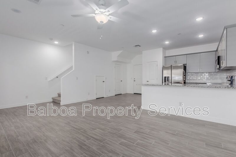 1318 S 105th Pl – photo 4