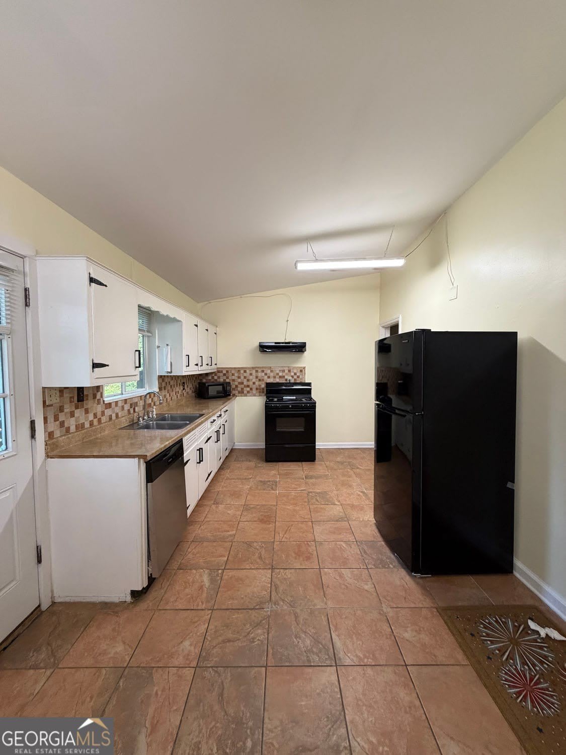 2720 Hollywood Drive – photo 5