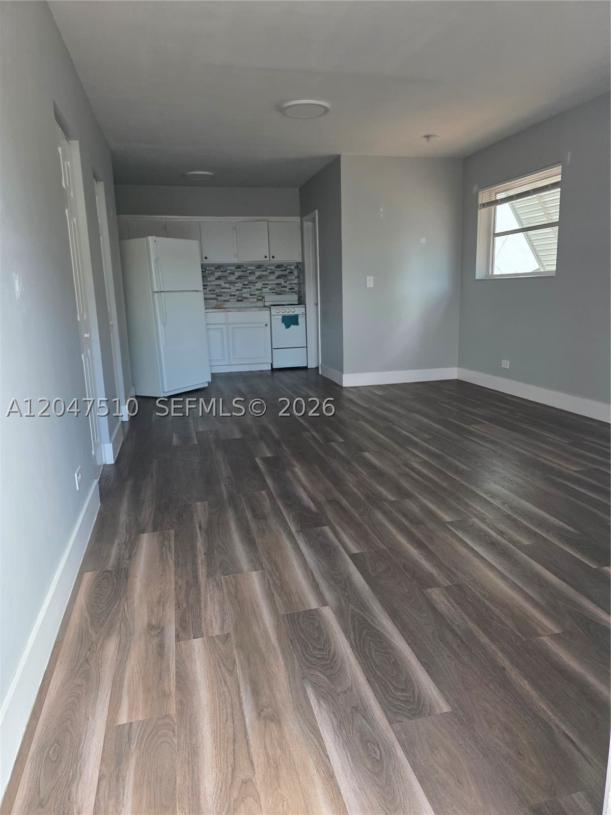 15 Esplanade Dr – photo 2