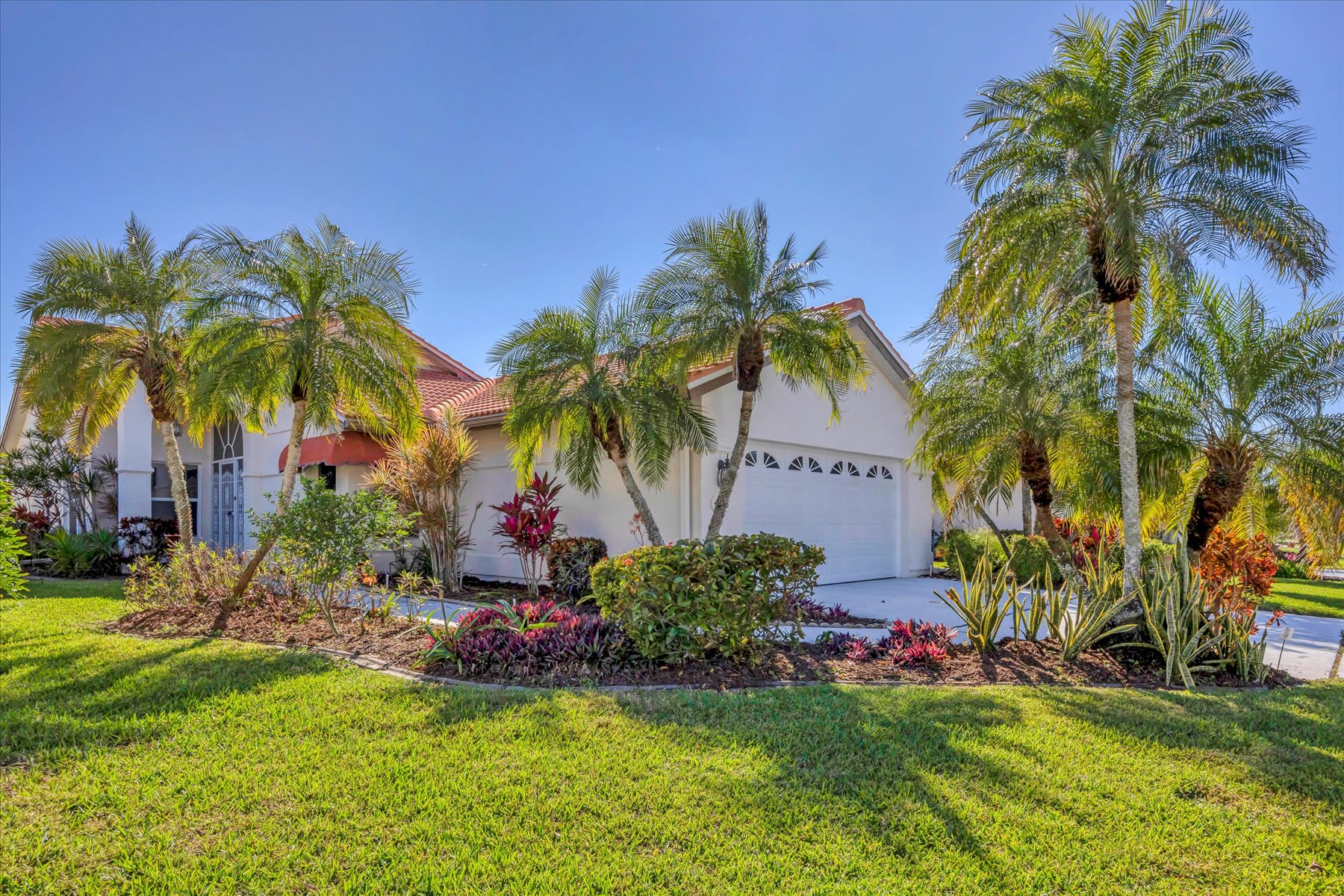 4998 Tamarack Trail – photo 1