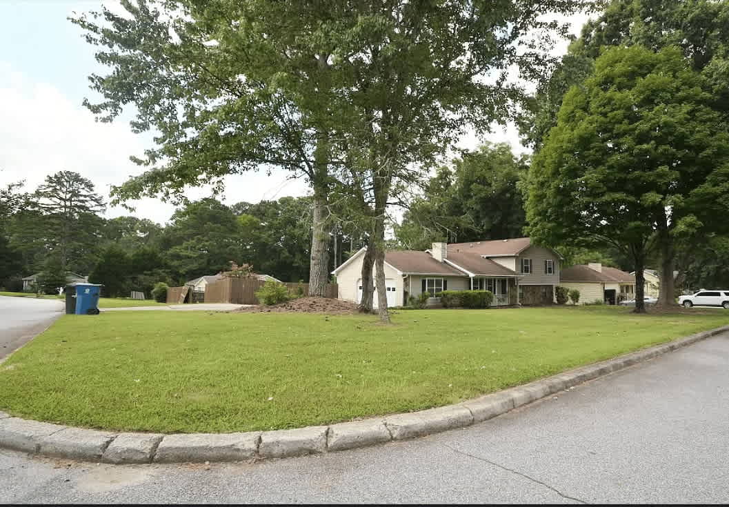 1495 Haynes Court Southwest – photo 1