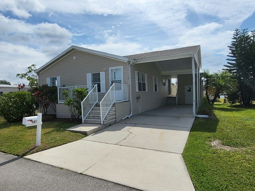 182 Oleander Street – photo 1
