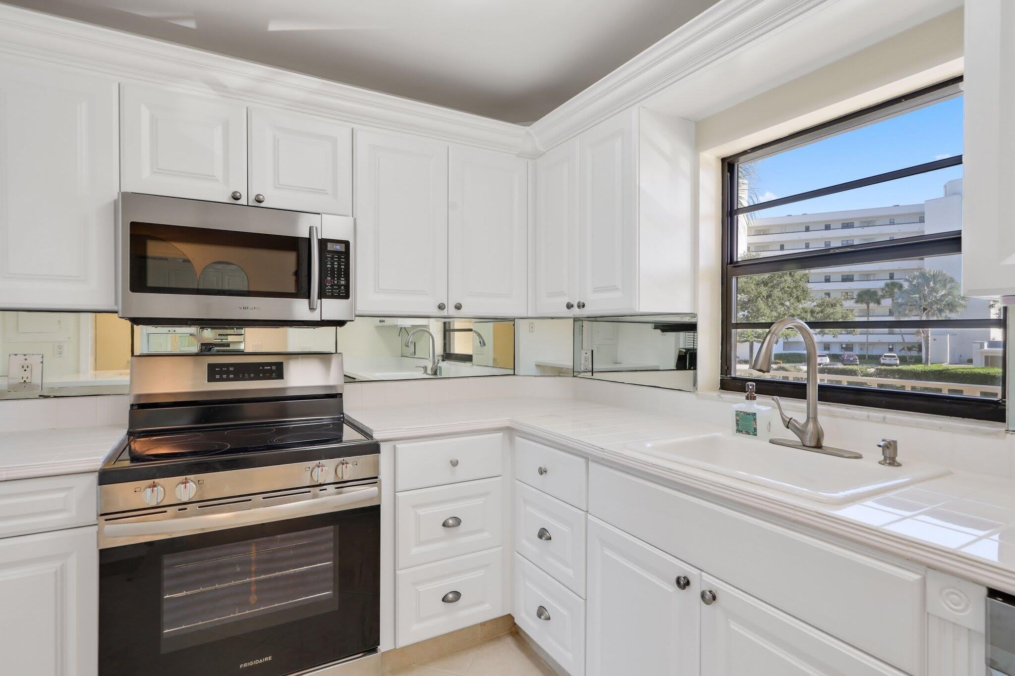 200 Intracoastal Place – photo 5
