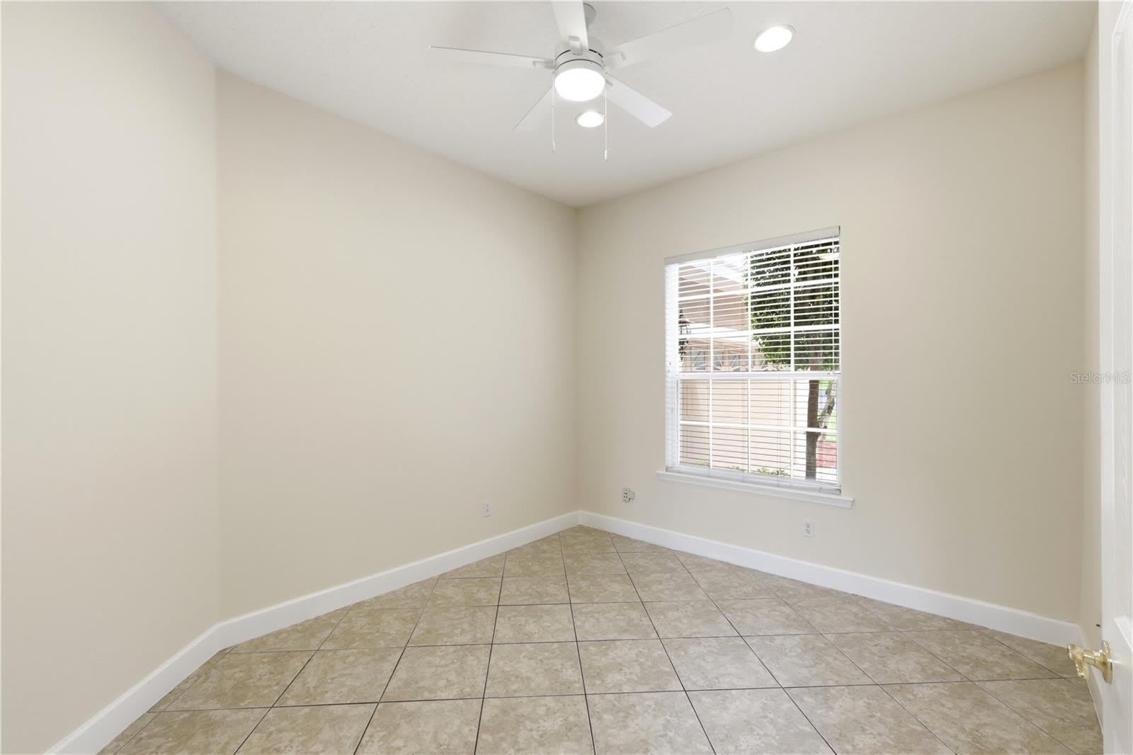 3205 KING GEORGE Drive – photo 3