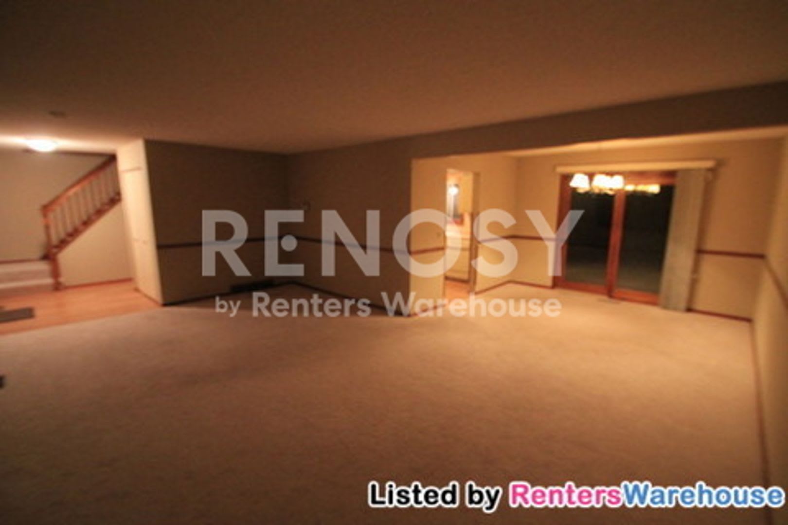Spacious Expansive Wooded Lot In Shoreview – photo 4