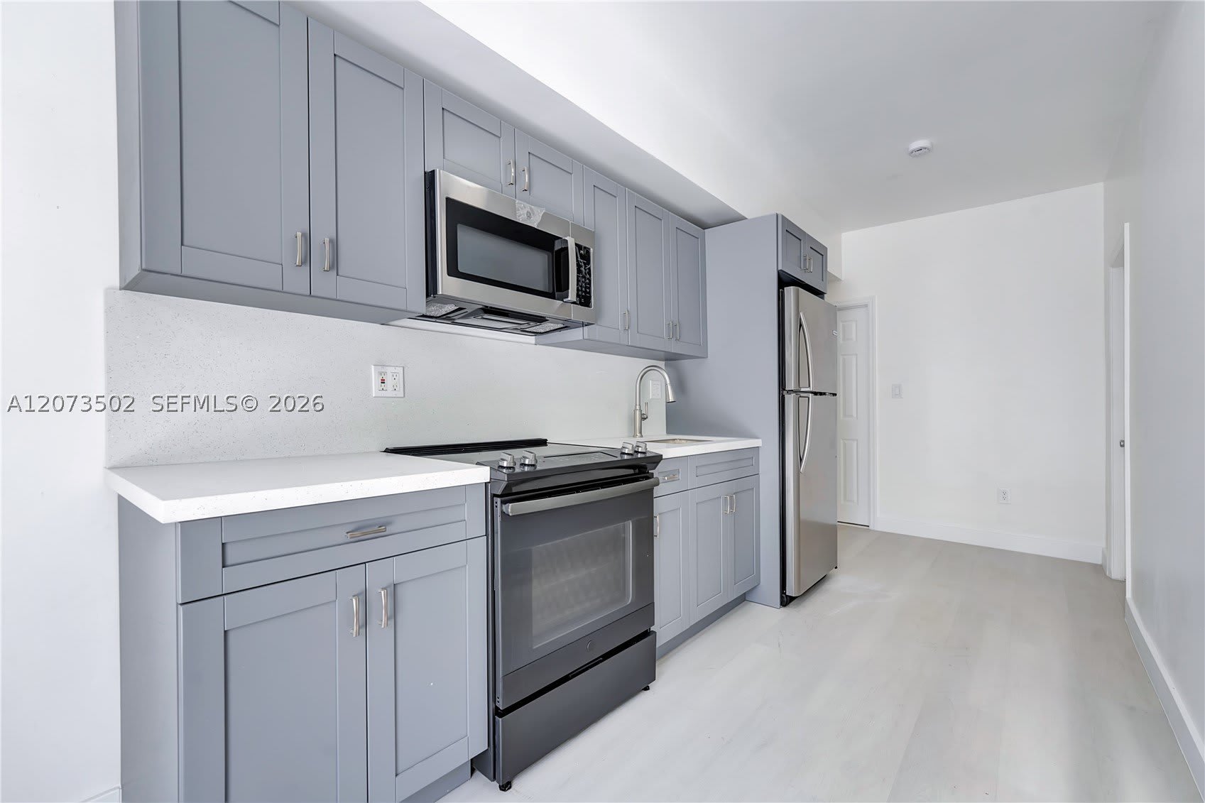 769 NW 10th St – photo 3