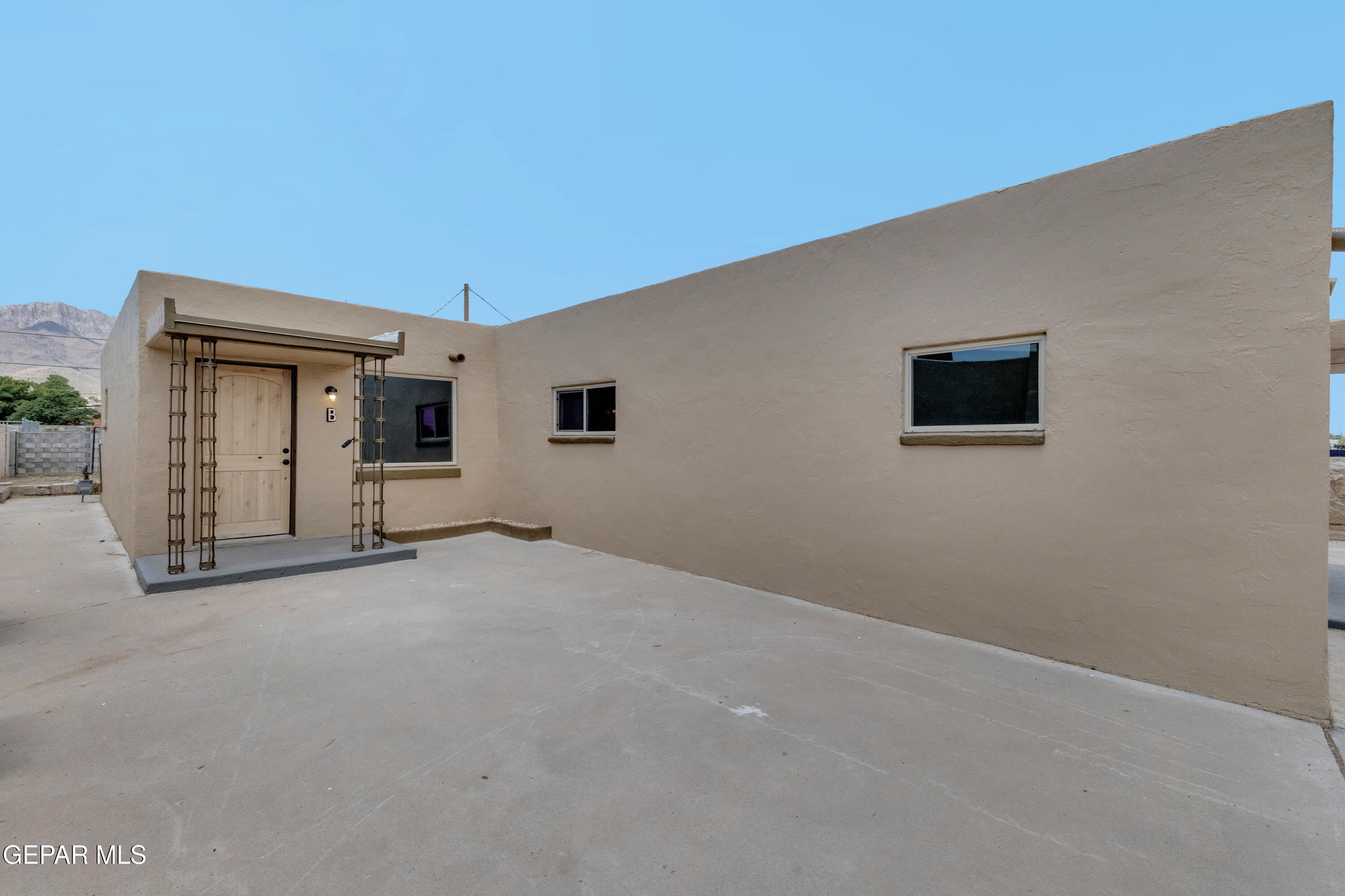 8931 Robert Drive – photo 5