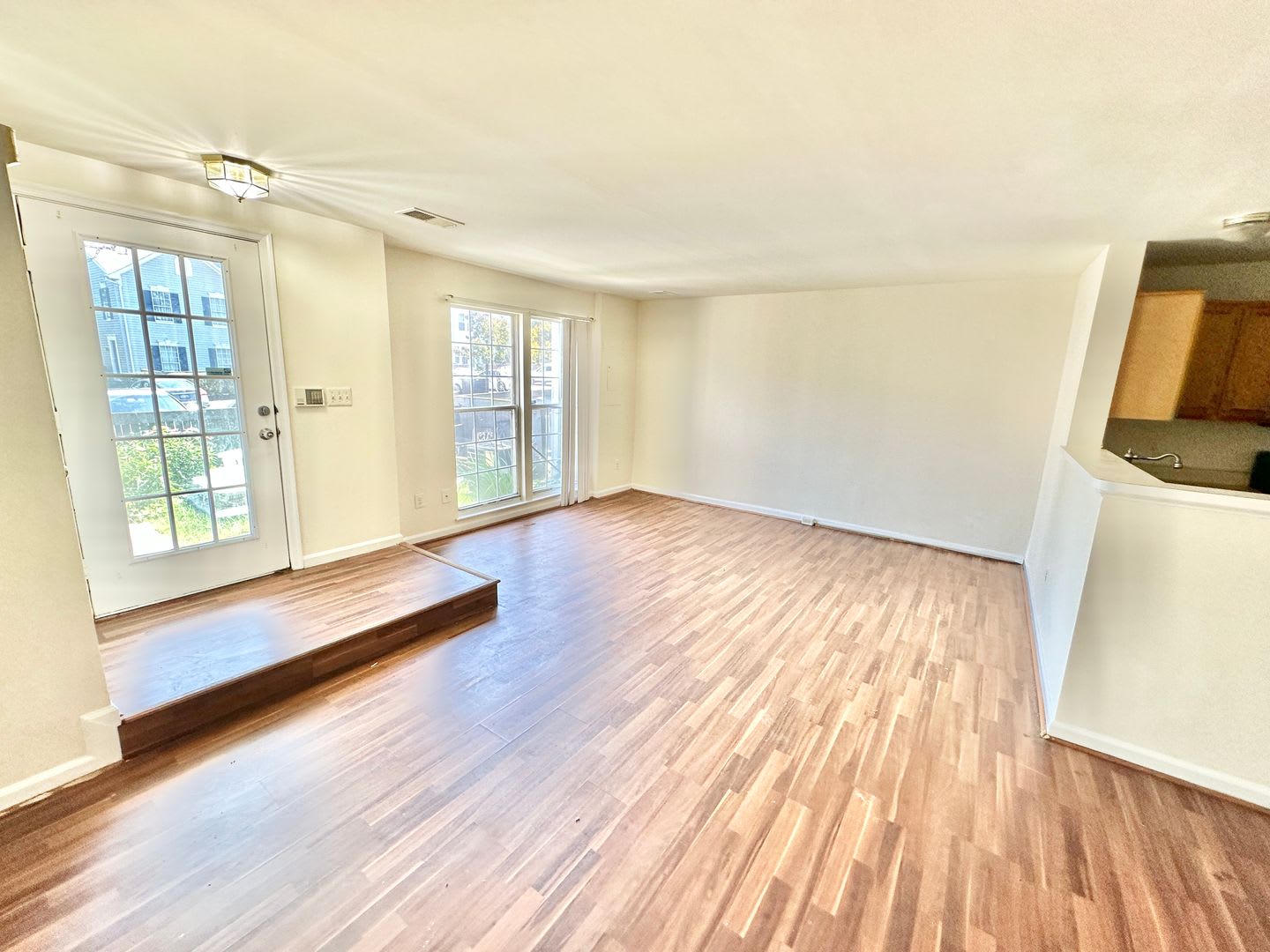 Fantastic 3 Bedroom Townhouse in Wellington/Cloverhill Manassas, VA – photo 2