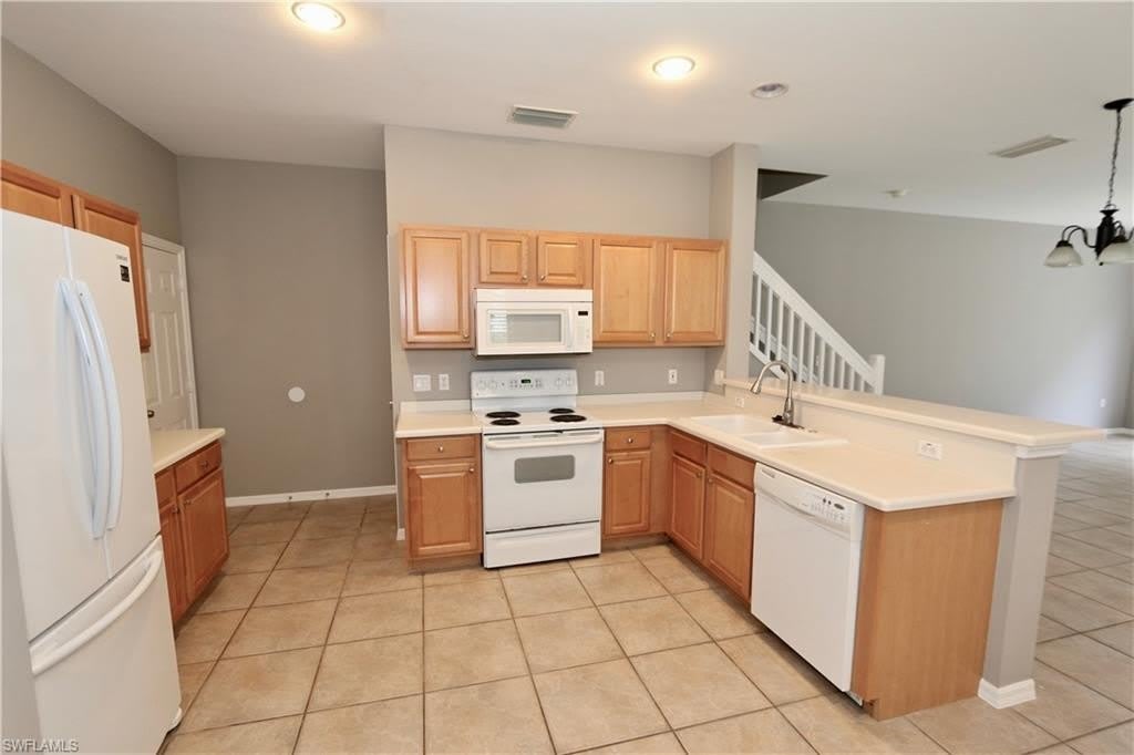 1055 Albany Ct – photo 3
