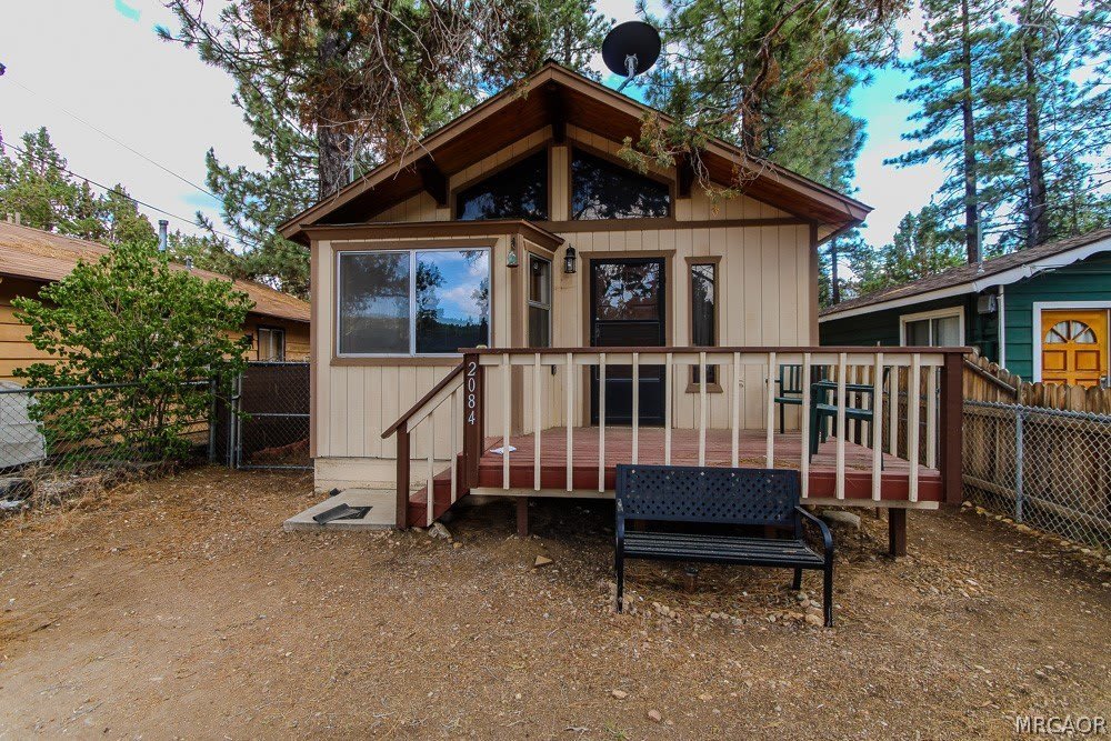 2084 8Th – photo 1