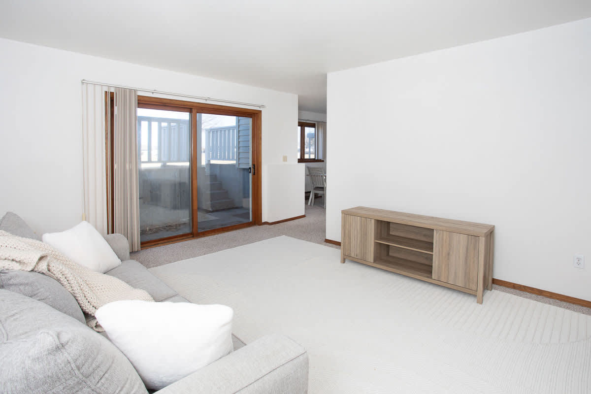 353 Cape Cod Drive 3 – photo 5