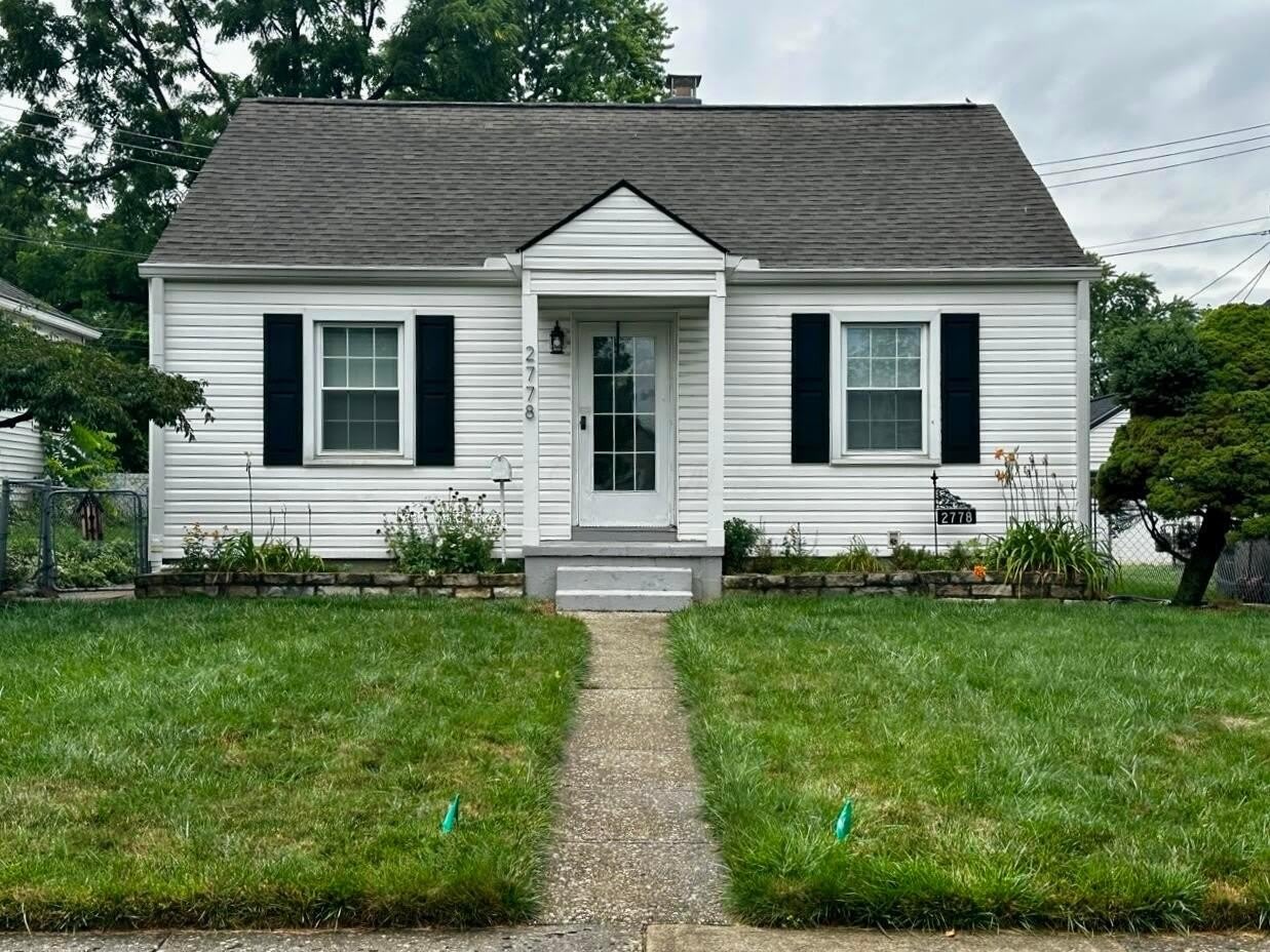 2778 Bellwood Avenue – photo 1