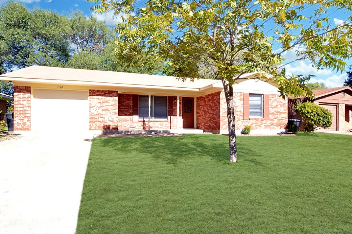 3102 Lawnwood Dr – photo 1